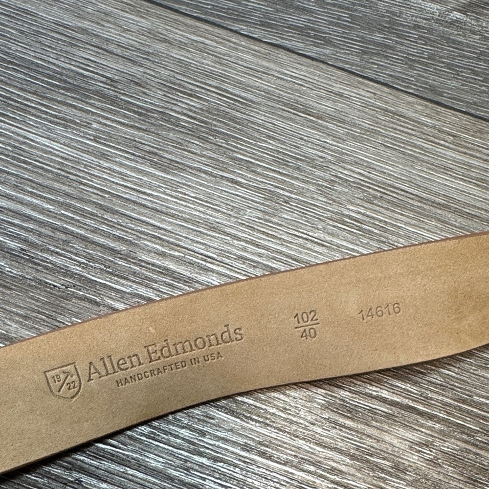 Allen Edmonds Men's Tan Leather Belt - Picture 4 of 4